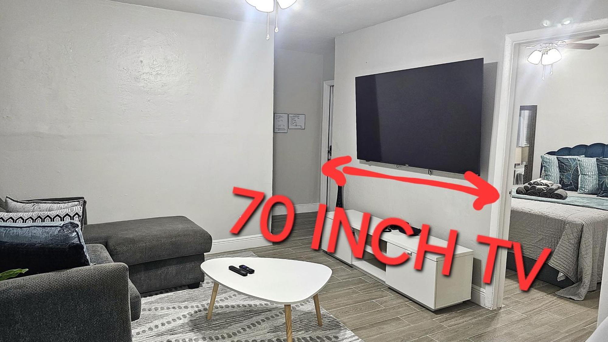 Big Tv Apartment 5 Miles From Hard Rock Casino هوليوود المظهر الخارجي الصورة